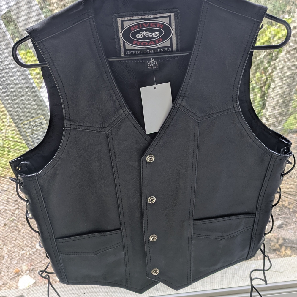 River Road Black Leather Vest for Men